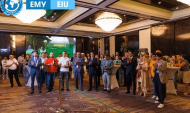 Ректор Евразийского международного университета Роза Аманова посетила фестиваль Mango