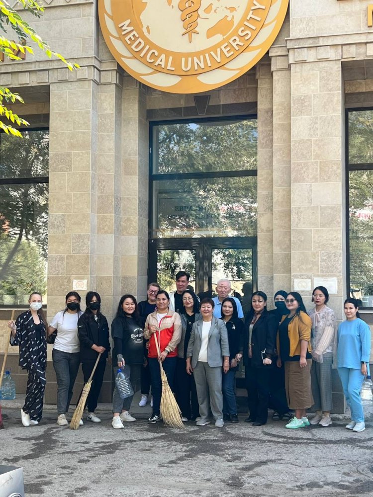 Сlean-up event at EIU!