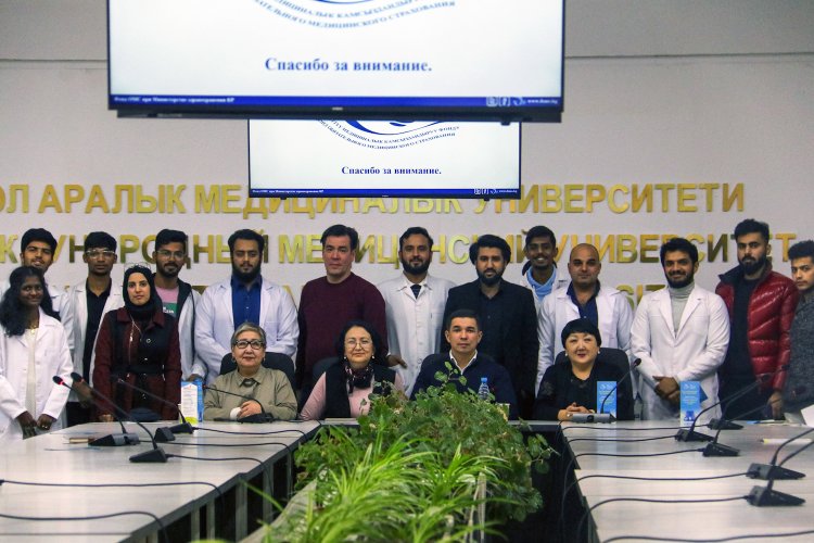 Group Leaders' Meeting with CHIF