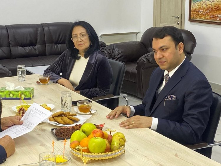 Каран Ганг посетил Евразийский международный университет