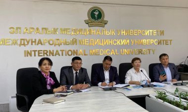 Евразиялык эл аралык университет Түштүк Казакстандын мектептери үчүн онлайн-конференция өткөрдү