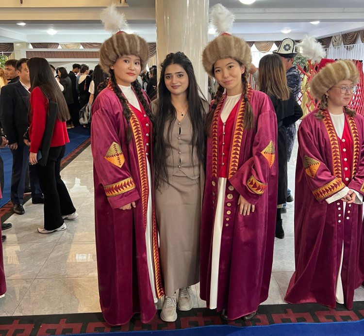 Студенты-медики ЕМУ посетили исторический музей и открытие драмтеатра