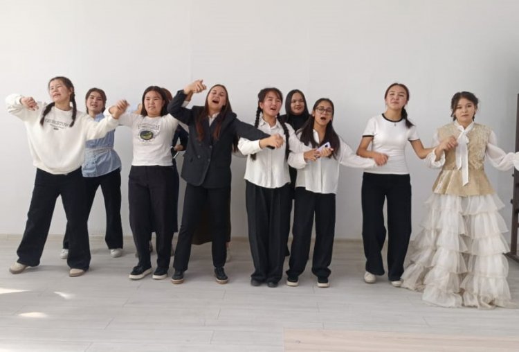 С профессиональным праздником!