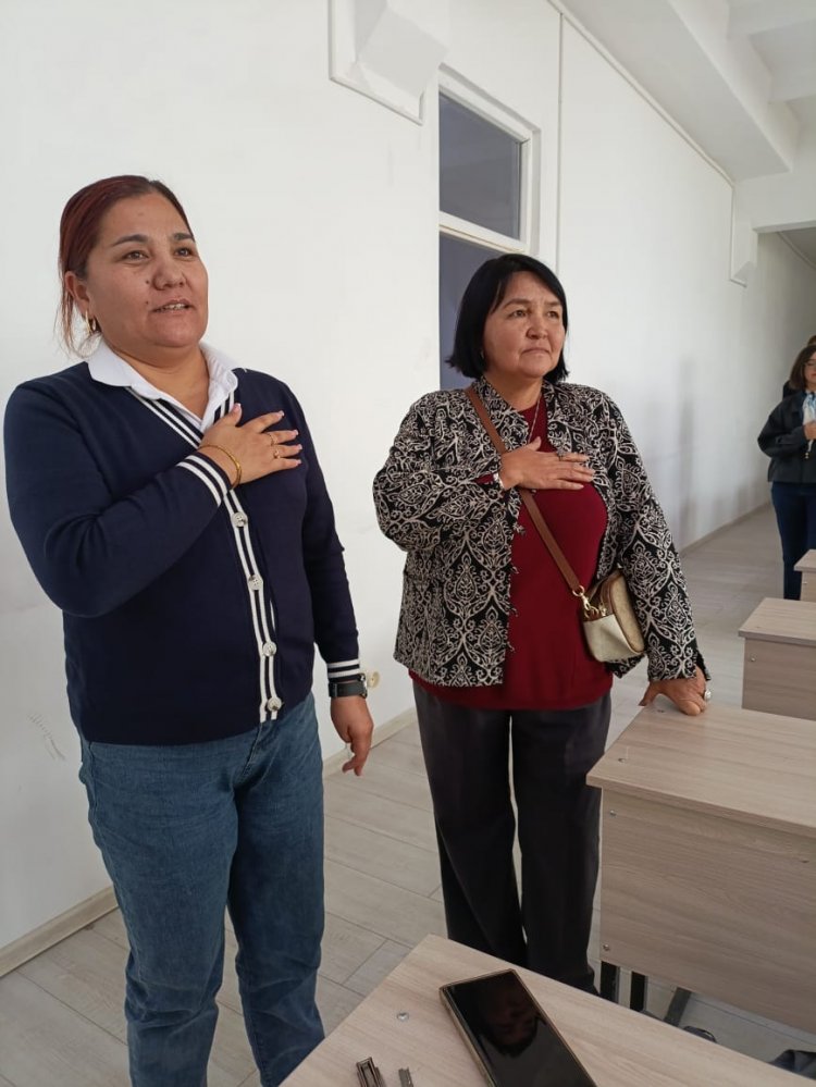 С профессиональным праздником!