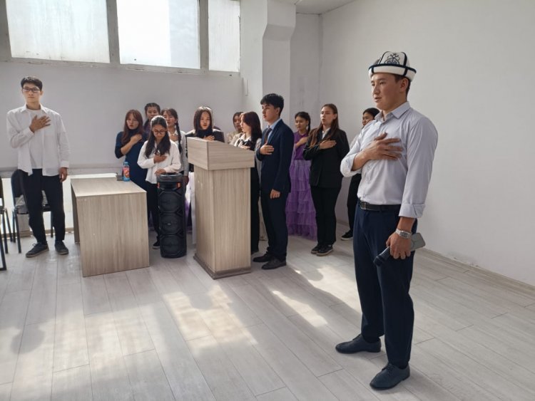 С профессиональным праздником!